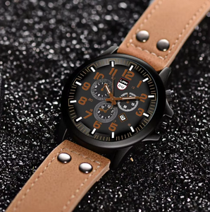 Mens Simple Quartz Fashion Watch